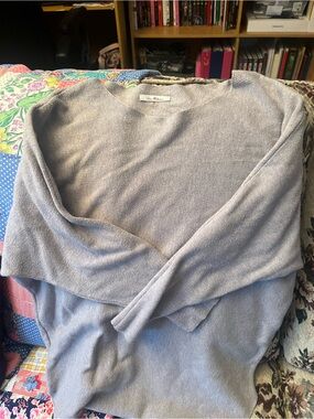 Vita Milano Soft Light Gray Crewneck Sweater
